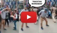 Watch how this Indian shoe seller sells shoes by using slogan ‘Pakistan Murdabad’ in a busy market place in Delhi; see video