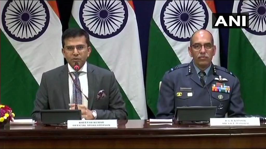 India: One MiG 21 aircraft shot down, Pakistan claims missing pilot in its custody