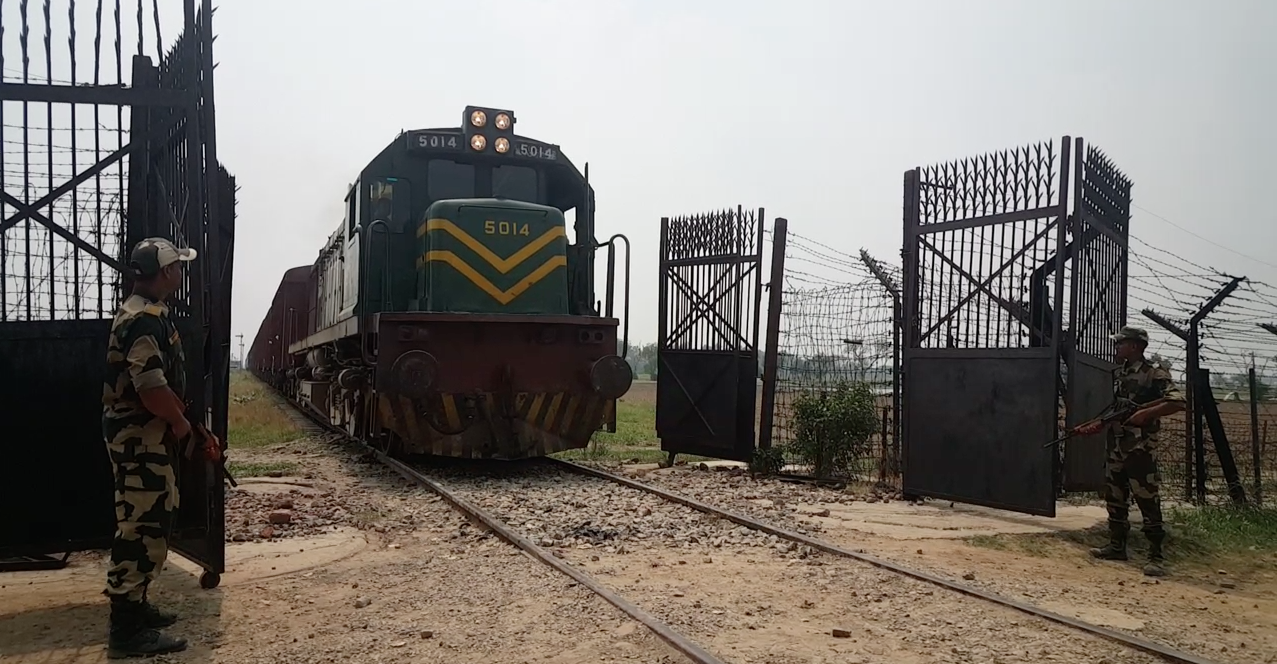 India yet to take call on Samjhauta Express, Pak suspends operations on its end