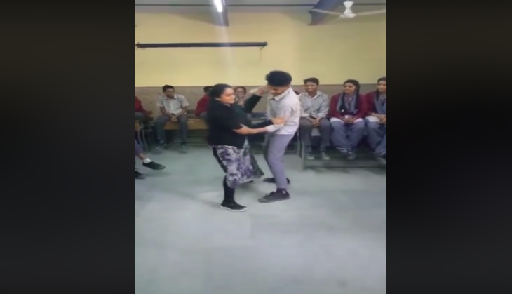 Viral Dance Video