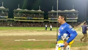 MS Dhoni receives rockstar reception, former cricketers left speechless: Watch Video 