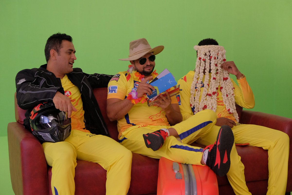 MS Dhoni and gang all ready to light up IPL stage; Can you guess the third person in sehra?