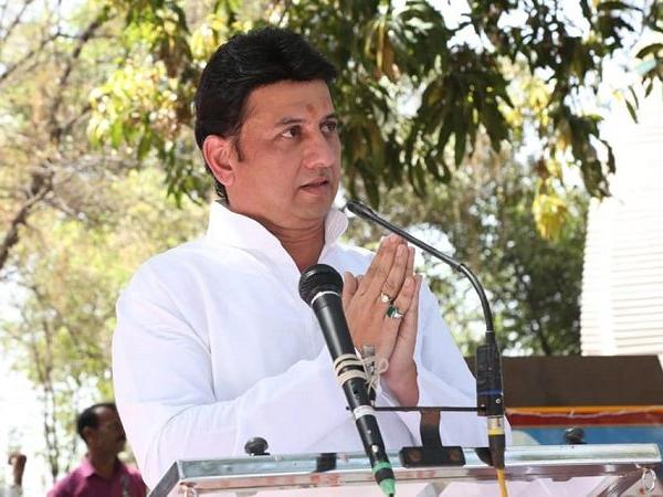 Maharashtra: Setback for NCP, MP Ranjitsinh Mohite Patil joins BJP