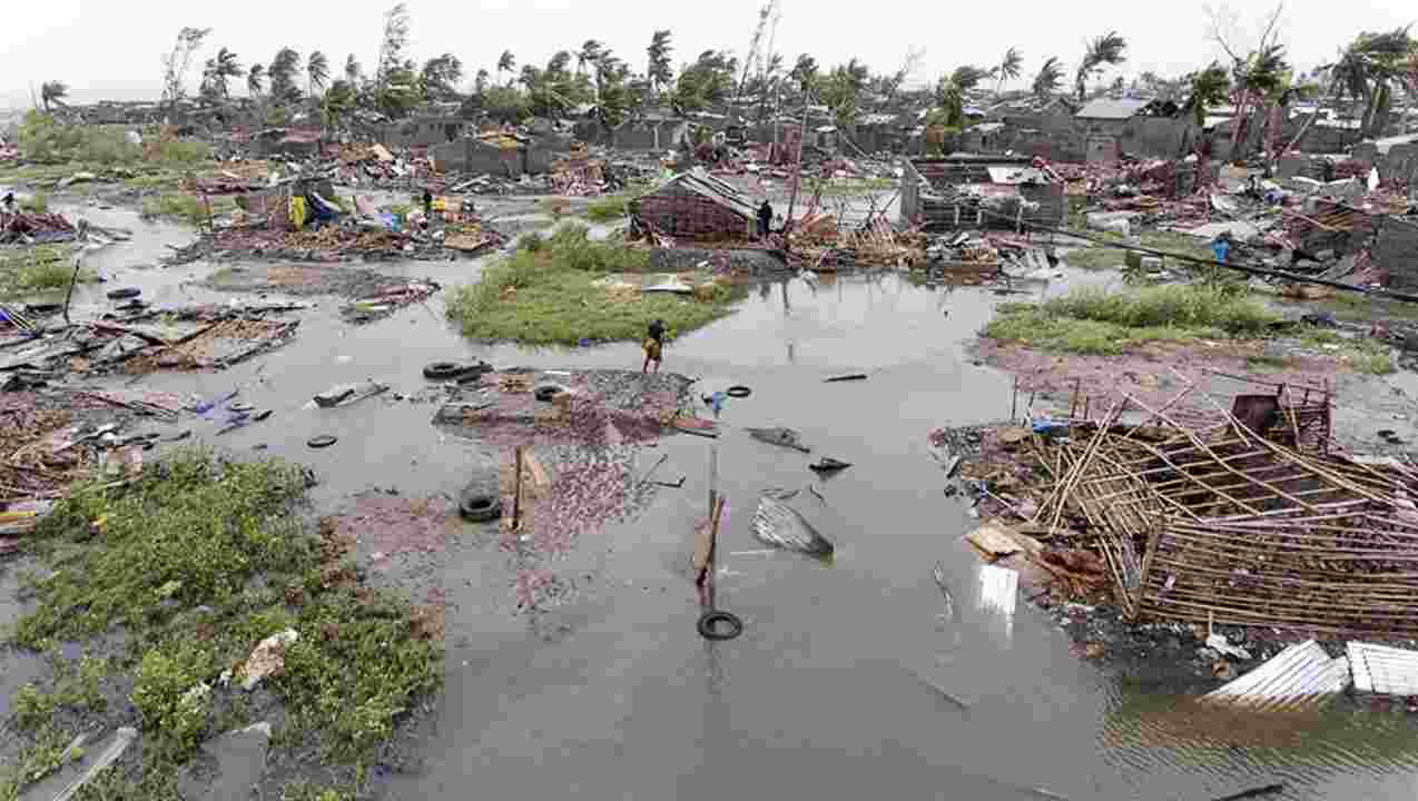 Cyclone Fani: Bollywood celebrities pray for people affected in Odisha