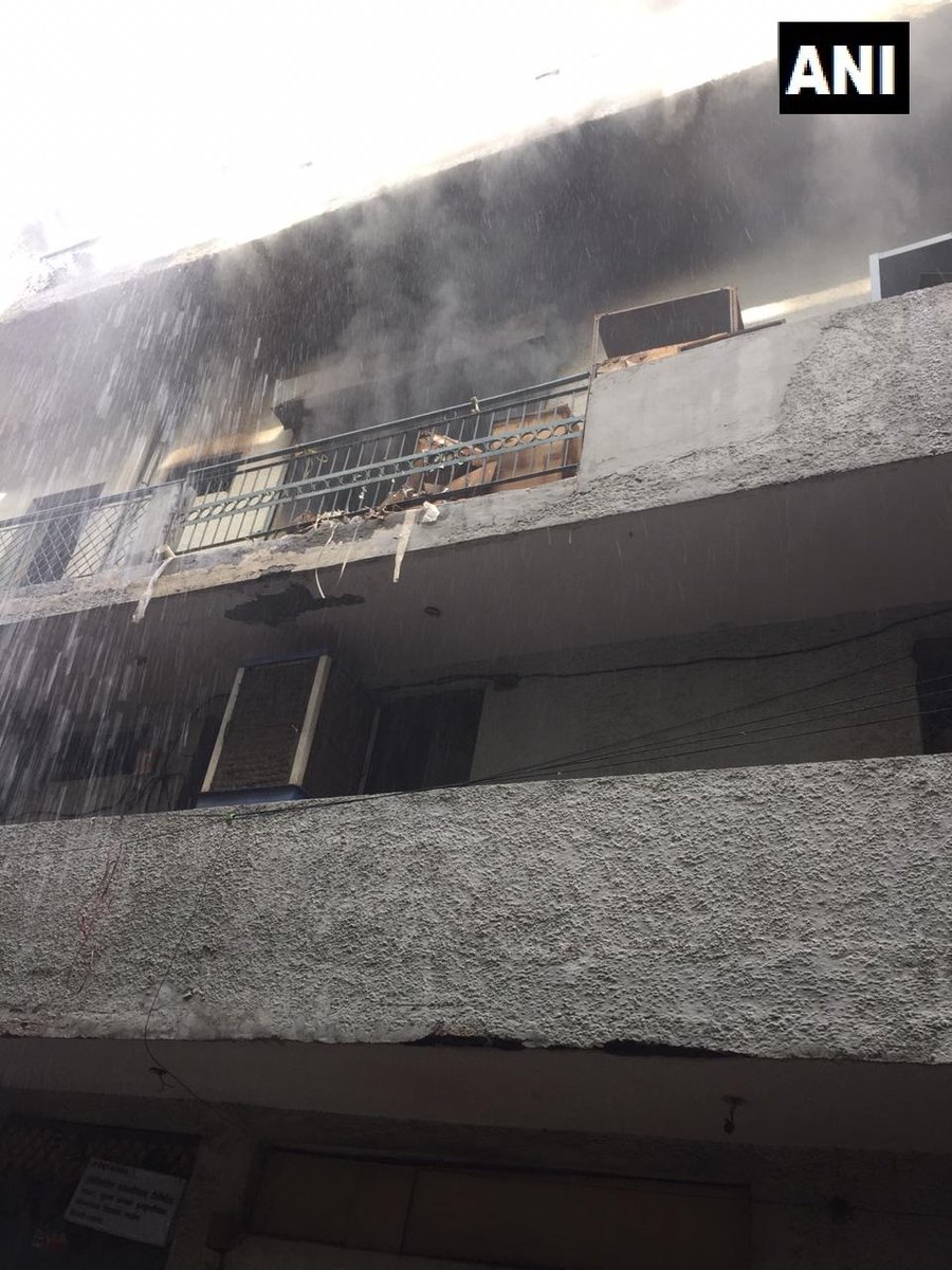 Delhi: Fire in paper factory near Dilshad Garden area, 15 fire units at spot