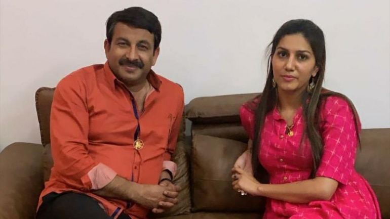 Sapna Choudhary in BJP? Photo of Haryanvi dancer with Manoj Tiwari surface, day after she denied joining Congress