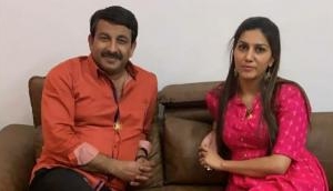 Sapna Choudhary in BJP? Photo of Haryanvi dancer with Manoj Tiwari surface, day after she denied joining Congress