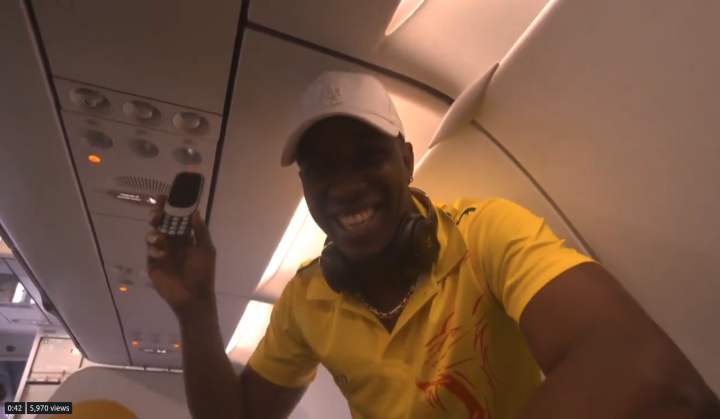 Dwayne Bravo and CSK teammates to gift a new iPhone to Ambati Rayudu; watch video