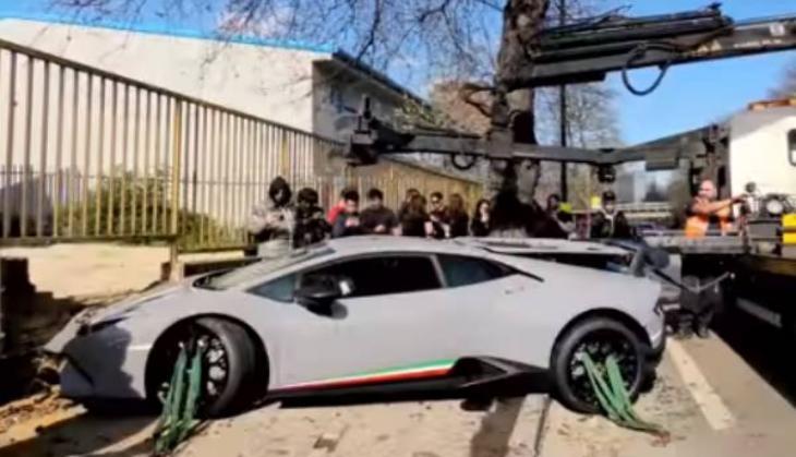 Lamborgini car
