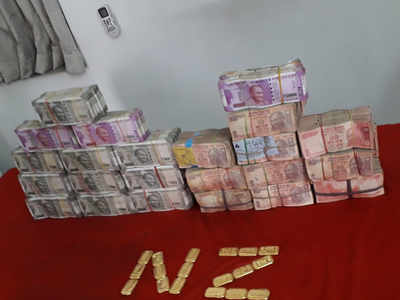 Police seize Rs 3.3 crore unaccounted cash, 7 arrested in Telangana