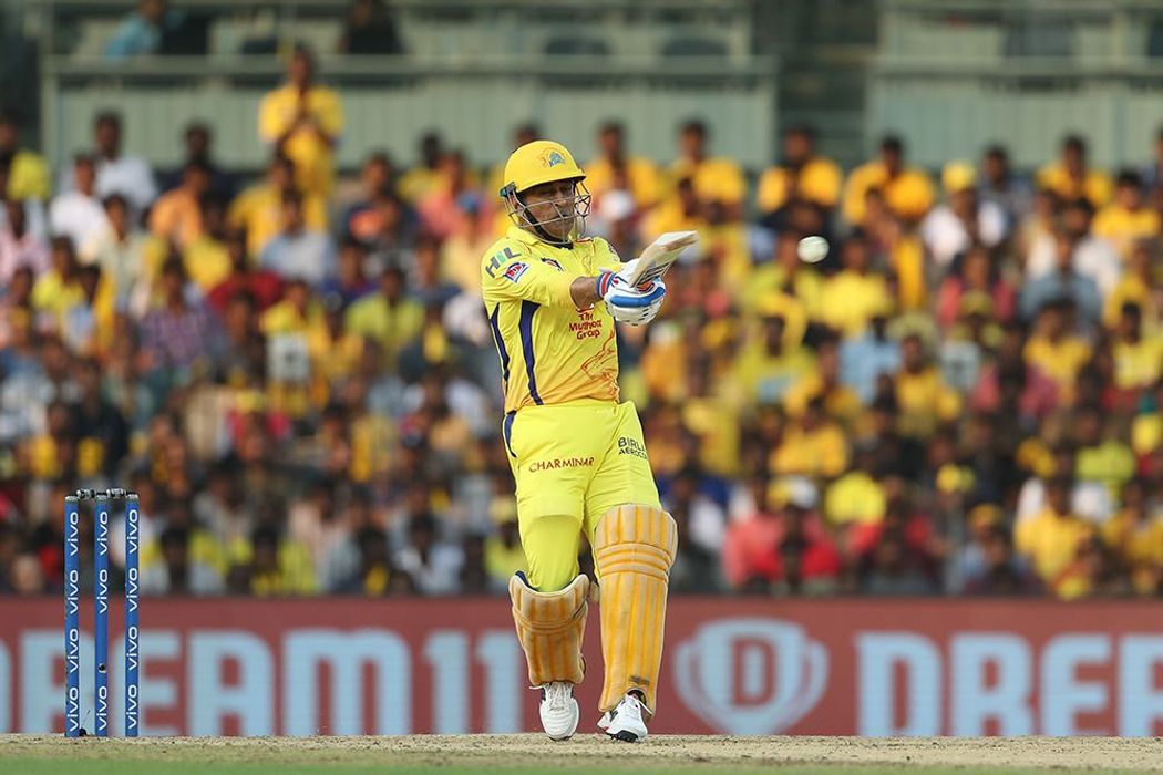 MS Dhoni and Faf du Plessis takes Chennai Super Kings to 160-3 in 20 overs