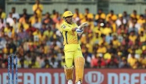 MS Dhoni and Faf du Plessis takes Chennai Super Kings to 160-3 in 20 overs