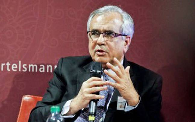 NITI Aayog Vice Chairman Rajiv Kumar violated poll code: Election Commission