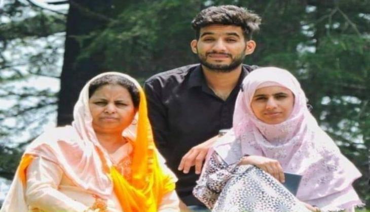 Rehana Bashir with mother and brother