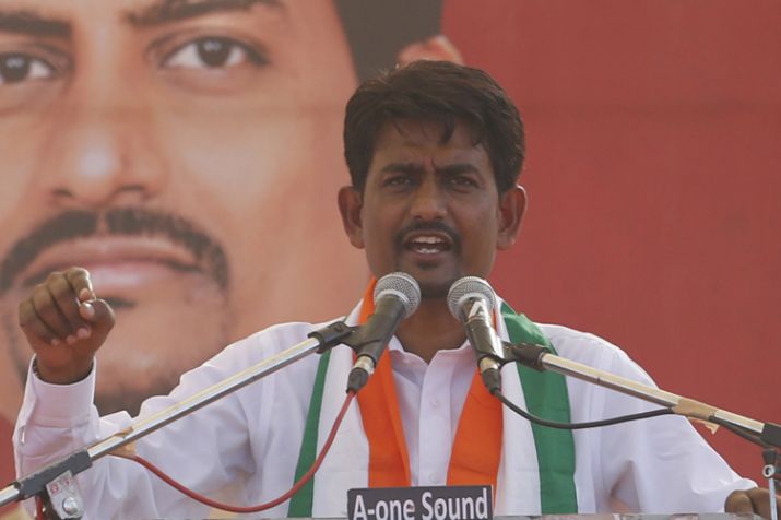 Alpesh Thakor quits Congress, day before polls; denies joining BJP