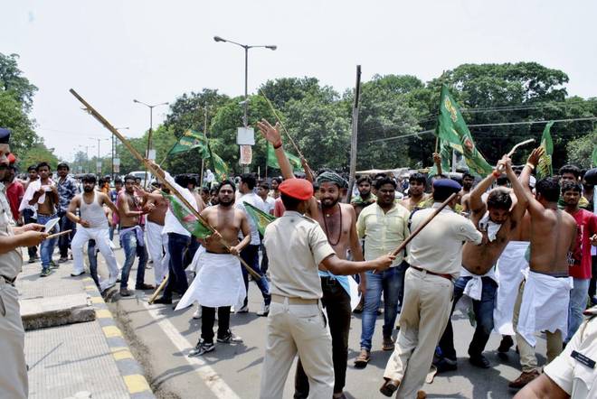 RJD, NDA supporters clash at polling booth in Bihar's Nawada 