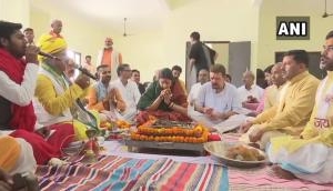 BJP's Smriti Irani performs 'puja' ahead of filing nomination from Amethi Lok Sabha seat