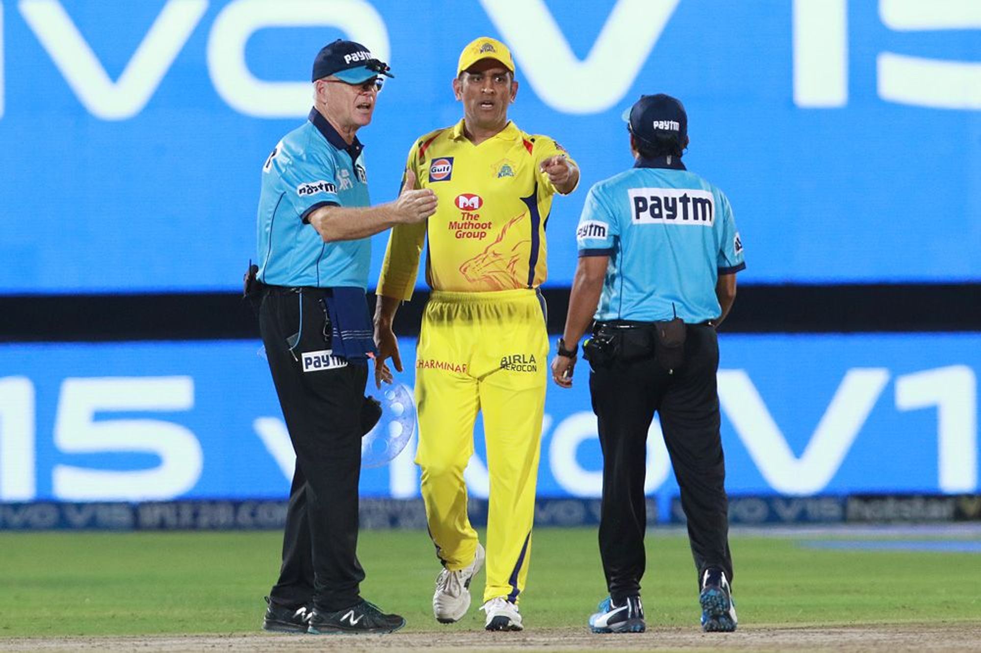 Why MS Dhoni was wrong and Ravichandran Ashwin was right, explains Simon Taufel