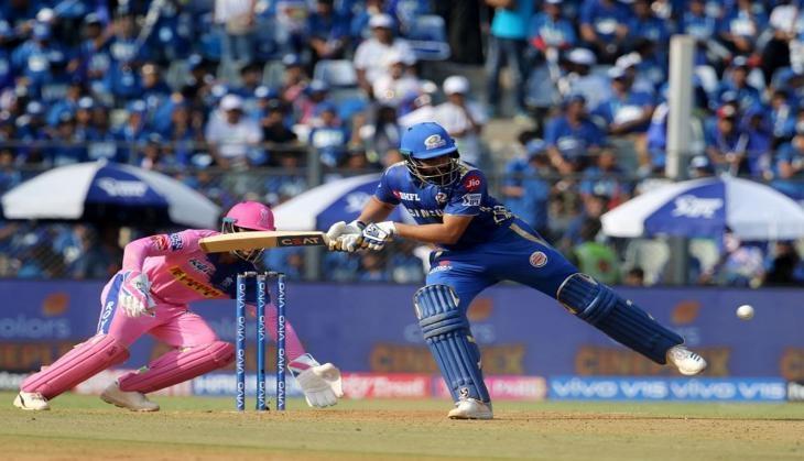 Rohit sharma kick ball to avoid stumping