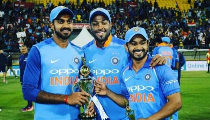 Vijay Shankar and Kedar Jadhav