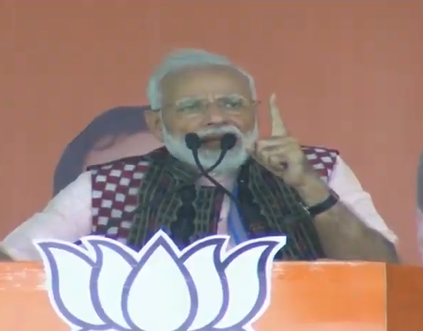Lok Sabha Elections 2019: Income Tax raids on politicians not 'political vendetta', says PM Modi