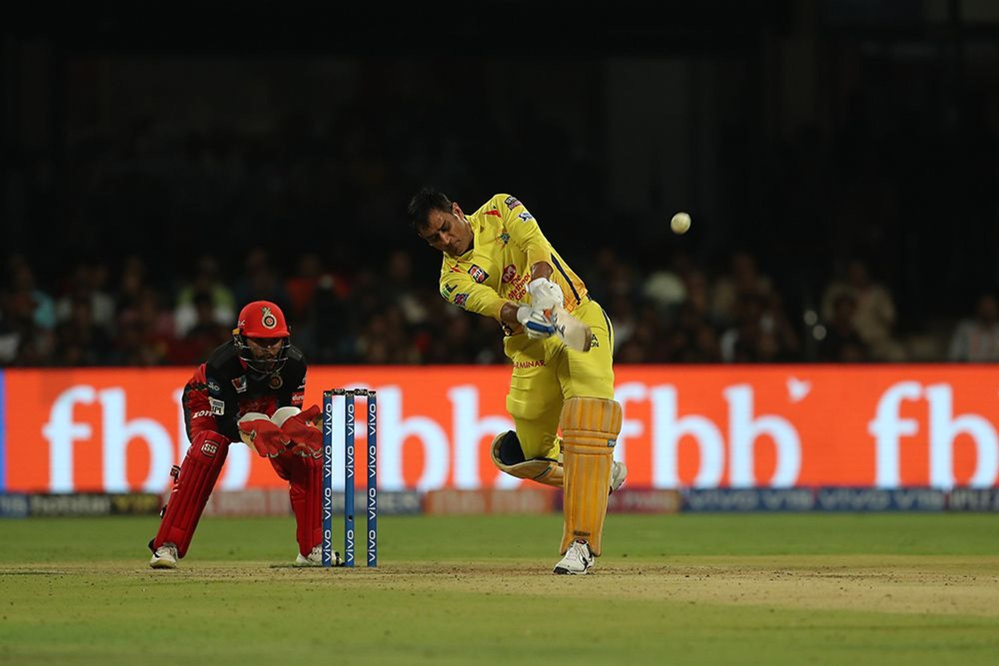 MS Dhoni for PM: Netizens go crazy after CSK captain almost pulled off the impossible