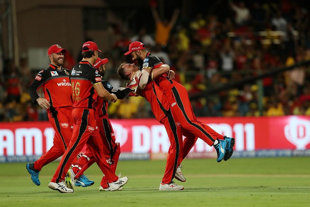 Virat Kohli's favorite 10 year challenge for RCB pacer Dale Steyn is a must watch!