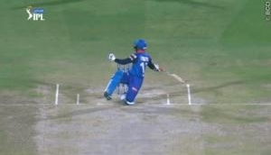 Watch: Rishabh Pant's one handed falling pull shot is something Rohit Sharma can't do