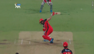 Watch: AB de Villiers 'Mr 360' plays one handed blinder to send the ball out of the park