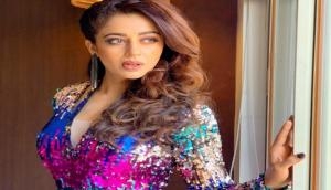 Bigg Boss 12's fame Neha Pendse sets internet on ablaze with her hot pics!