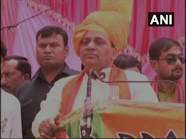 BJP's Rajveer Singh slams Congress over open defecation