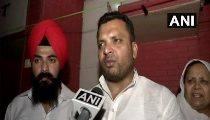 Delhi: Unidentified men fire outside Congress leader's residence