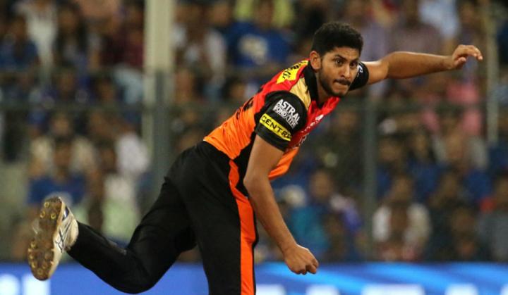 SRH lost eliminator due to Basil Thampi who also has this shameful record to his name