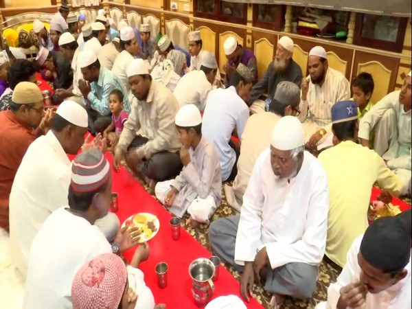 Hyderabad based trust serves food to around 500 people every day during Ramzan