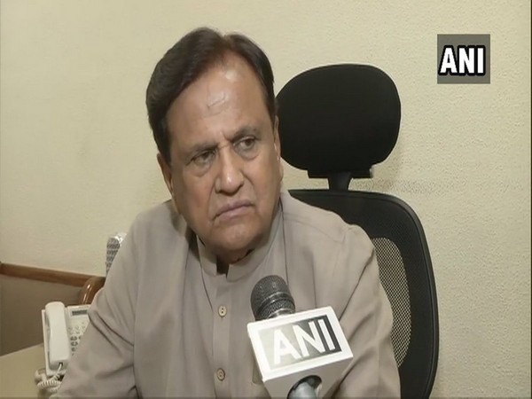 Ahmed Patel questions EC's decision, says poll body kept PM's rally in mind while banning campaigning