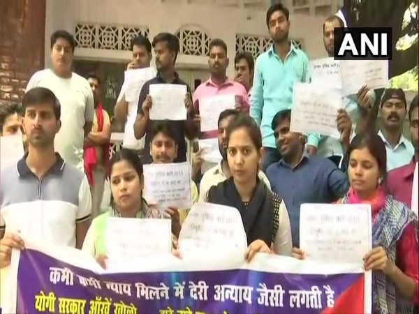 UP Police Recruitment Exam: Pass out candidates from 2013 batch stage protest
