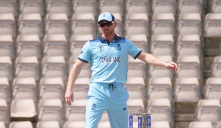 England's assistant coach Paul Collingwood comes into field as substitute, impresses fans