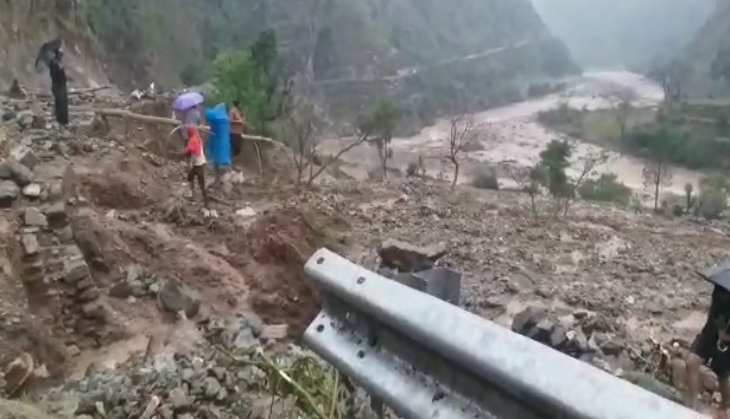 Uttrakhand: After cloudbursts, Central govt officials take stock of situation in Arakot