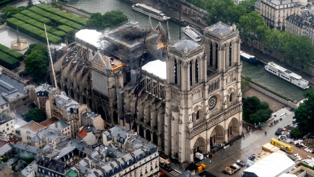 Notre-Dame holds first mass two months after devastating fire