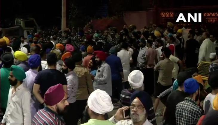 Mukharjee nagar protest