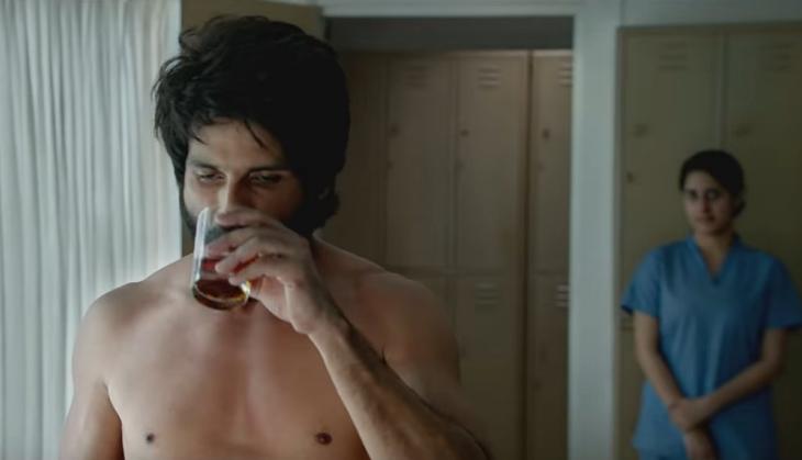 Doctor asks to stop screening Shahid Kapoor starrer Kabir Singh, files complaint against makers