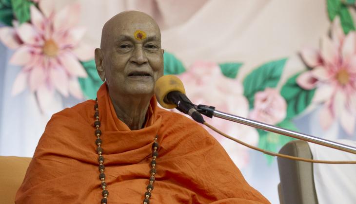 Swami Satyamitranand Giri passes away; VP Naidu, PM Modi condole his death