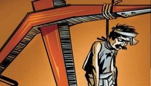 Andhra Pradesh: Farmer commits suicide by hanging self from tree