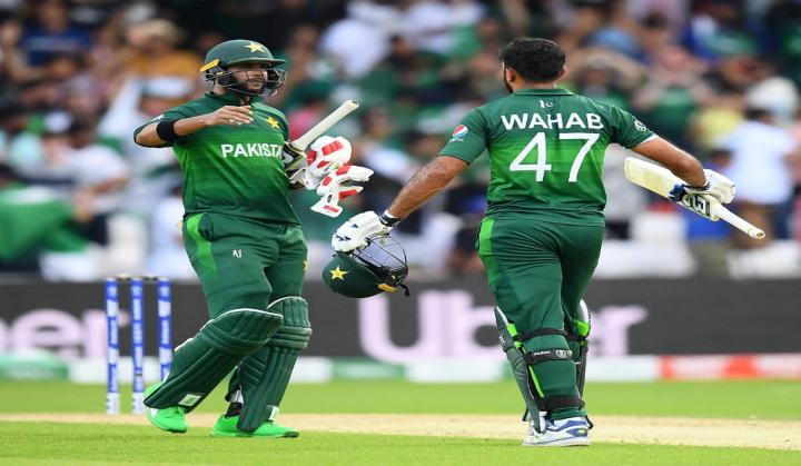 Pakistan beat Afghanistan by 3 wickets to keep their semi-final hope alive