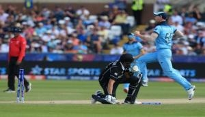  World Cup 2019: इंग्लैंड ने न्यूजीलैंड को 119 रनों से हराया, सेमीफाइनल के लिए किया क्वालिफाई