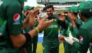 Cricketers bid farewell to Shoaib Malik