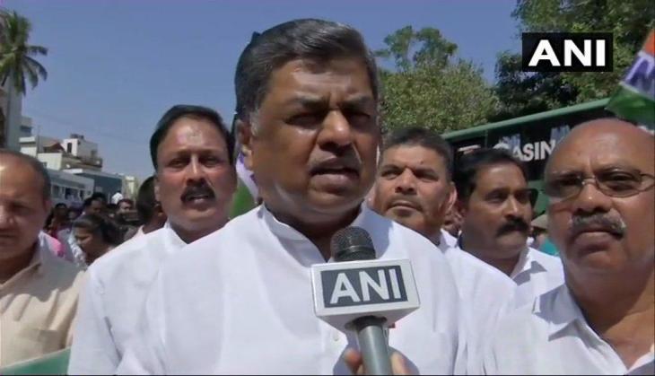Congress gives adjournment motion notice in Lok Sabha over Karnataka crisis