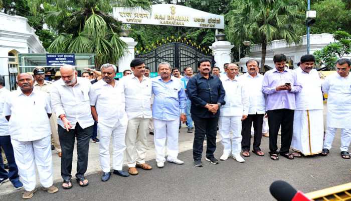 14 Karnataka MLAs taken to Pune from Mumbai, expected to reach Goa in special flight