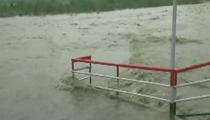 Uttrakhand: Ganga close to danger mark due to heavy downpour in Rishikesh