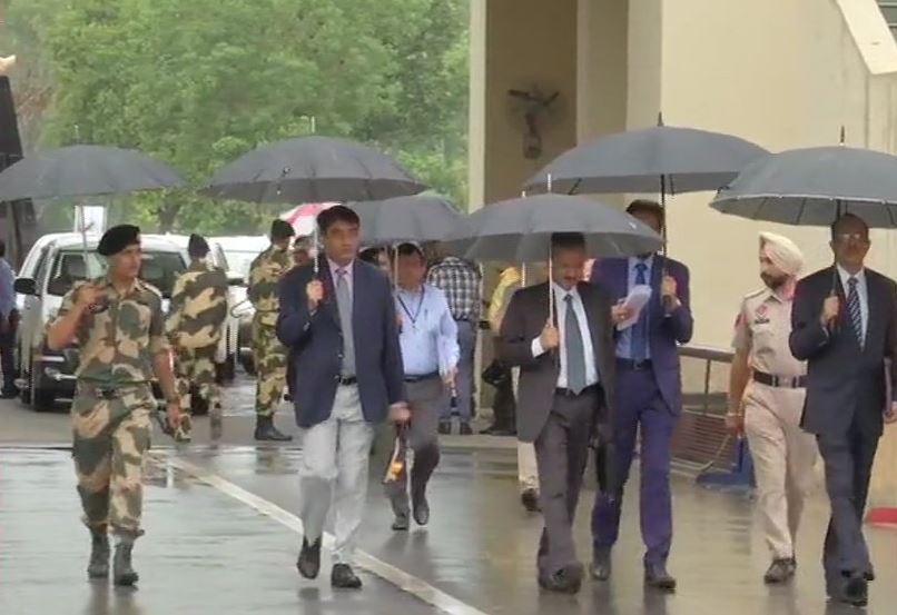 Indian team reaches Wagah for Kartarpur Corridor talks